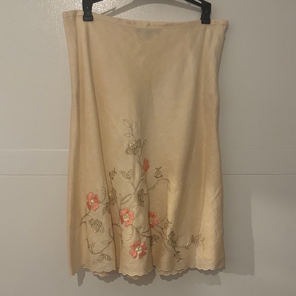 Ann Taylor Beige Skirt with Coral Floral Beaded Embroidery Design